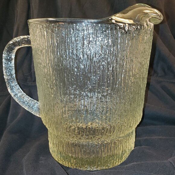 Vintage Indiana Glass Crystal Ice Pitcher Tree Bark Clear Glass. 64 Ounce. - Picture 2 of 4